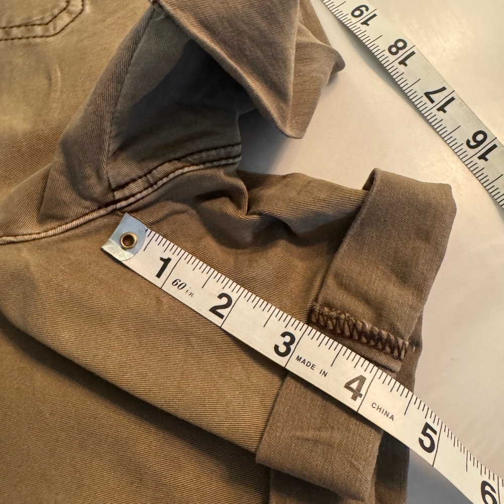White House Black Market Tan Cargo Shorts Relaxed Fit - Picture 12 of 15